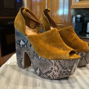 Jeffrey Campbell Platform Suede Shoes
